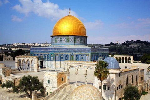 Les  fils de Jérusalem au service de la mosquée al-Aqsa