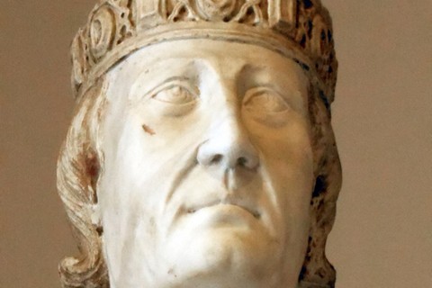 Charles Ier d'Anjou, né le 21 mars 1227 à Paris et mort le 7 janvier 1285 à Foggia, roi de Naples et de Sicile (1266-1285), est le dernier fils du roi de France Louis VIII et de Blanche de Castille.